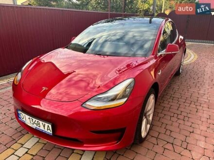Тесла Модель 3 2020 в Коломые на Automoto.ua Красный Тесла Модель 3, объемом двигателя 0 л и пробегом 92 тыс. км за 16300 $, фото 1 на Automoto.ua