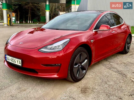 Тесла Модель 3 2020 в Киеве на Automoto.ua Красный Тесла Модель 3, объемом двигателя 0 л и пробегом 76 тыс. км за 16800 $, фото 1 на Automoto.ua