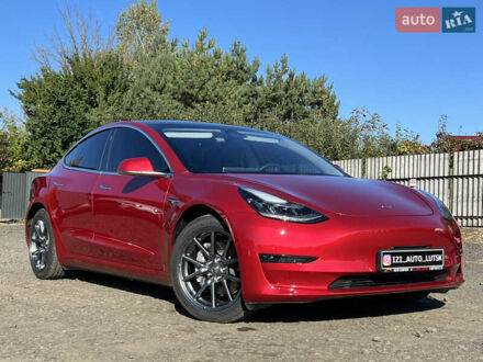 Тесла Модель 3 2020 у Луцьку на Automoto.ua Червоний Тесла Модель 3, об'ємом двигуна 0 л та пробігом 120 тис. км за 18500 $, фото 1 на Automoto.ua