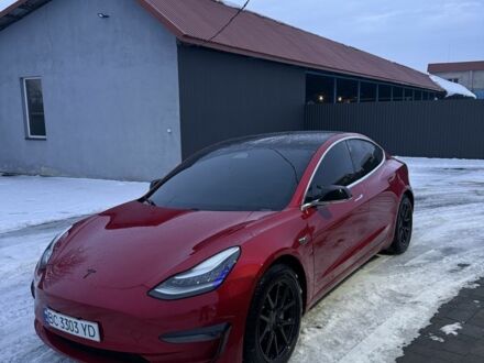 Красный Тесла Модель 3, объемом двигателя 0 л и пробегом 160 тыс. км за 16400 $, фото 1 на Automoto.ua