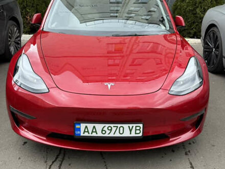 Тесла Модель 3 2021 у Києві на Automoto.ua Червоний Тесла Модель 3, об'ємом двигуна 0 л та пробігом 56 тис. км за 27500 $, фото 1 на Automoto.ua