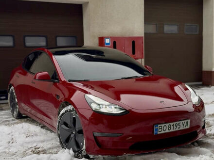 Красный Тесла Модель 3, объемом двигателя 0 л и пробегом 62 тыс. км за 19850 $, фото 1 на Automoto.ua