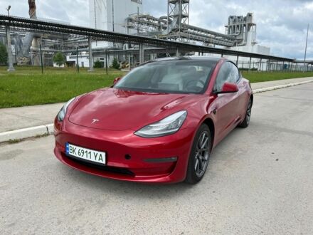 Тесла Модель 3 2021 у Рівному на Automoto.ua Червоний Тесла Модель 3, об'ємом двигуна 0 л та пробігом 36 тис. км за 23000 $, фото 1 на Automoto.ua