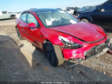 Тесла Модель 3 2021 в Львове на Automoto.ua Красный Тесла Модель 3, объемом двигателя 0 л и пробегом 0 тыс. км за 13999 $, фото 1 на Automoto.ua