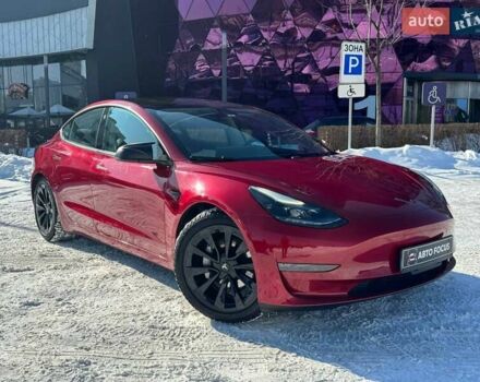 Красный Тесла Модель 3, объемом двигателя 0 л и пробегом 51 тыс. км за 23990 $, фото 1 на Automoto.ua