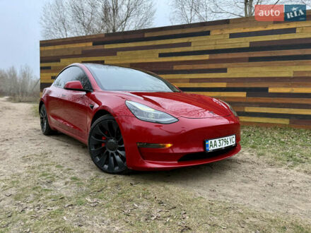 Красный Тесла Модель 3, объемом двигателя 0 л и пробегом 145 тыс. км за 18999 $, фото 1 на Automoto.ua