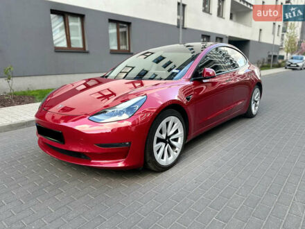 Тесла Модель 3 2021 в Киеве на Automoto.ua Красный Тесла Модель 3, объемом двигателя 0 л и пробегом 89 тыс. км за 19000 $, фото 1 на Automoto.ua