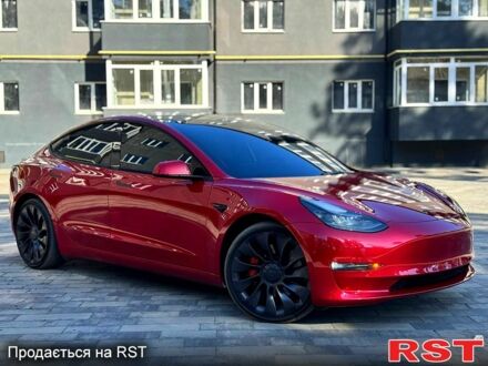 Тесла Модель 3 2022 в Ахтырке на Automoto.ua Красный Тесла Модель 3, объемом двигателя 0 л и пробегом 49 тыс. км за 24999 $, фото 1 на Automoto.ua