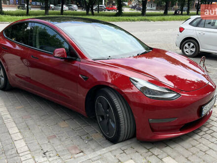 Красный Тесла Модель 3, объемом двигателя 0 л и пробегом 105 тыс. км за 22700 $, фото 1 на Automoto.ua