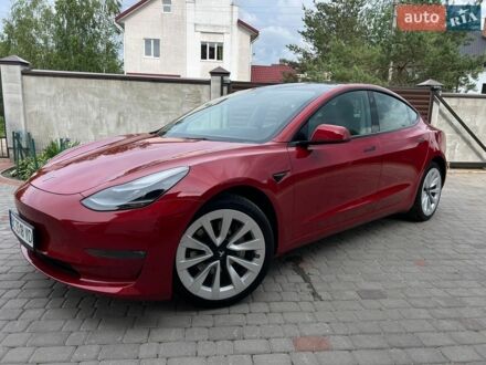 Красный Тесла Модель 3, объемом двигателя 0 л и пробегом 57 тыс. км за 19900 $, фото 1 на Automoto.ua
