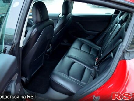 Тесла Модель 3 2022 в Харькове на Automoto.ua Красный Тесла Модель 3, объемом двигателя 0.37 л и пробегом 12 тыс. км за 21400 $, фото 1 на Automoto.ua