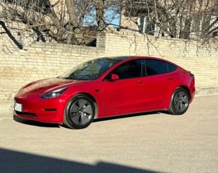 Красный Тесла Модель 3, объемом двигателя 0 л и пробегом 63 тыс. км за 21800 $, фото 1 на Automoto.ua