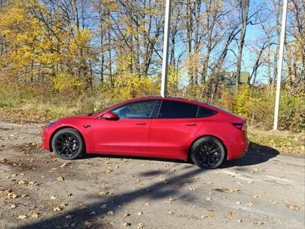 Красный Тесла Модель 3, объемом двигателя 0 л и пробегом 156 тыс. км за 19300 $, фото 1 на Automoto.ua