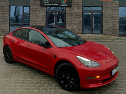 Тесла Модель 3 2022 в Киеве на Automoto.ua Красный Тесла Модель 3, объемом двигателя 0 л и пробегом 48 тыс. км за 18000 $, фото 1 на Automoto.ua