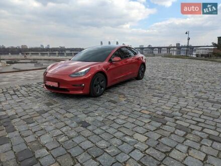 Тесла Модель 3 2022 в Киеве на Automoto.ua Красный Тесла Модель 3, объемом двигателя 0 л и пробегом 73 тыс. км за 26450 $, фото 1 на Automoto.ua