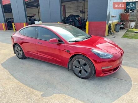 Красный Тесла Модель 3, объемом двигателя 0 л и пробегом 61 тыс. км за 6300 $, фото 1 на Automoto.ua