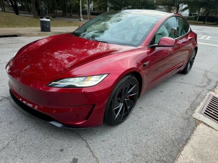 Тесла Модель 3 2024 в Львове на Automoto.ua Красный Тесла Модель 3, объемом двигателя 0 л и пробегом 23 тыс. км за 11100 $, фото 1 на Automoto.ua