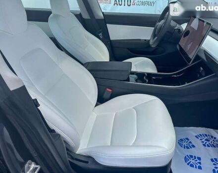 Тесла Модель 3, объемом двигателя 0 л и пробегом 111 тыс. км за 35950 $, фото 11 на Automoto.ua