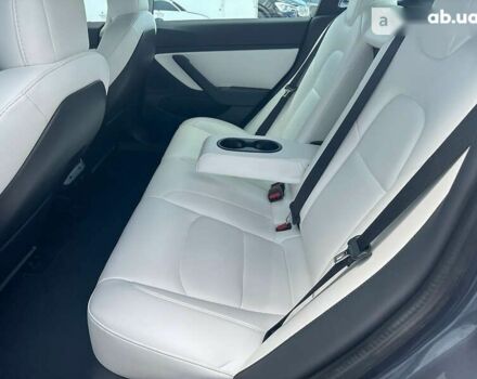 Тесла Модель 3, объемом двигателя 0 л и пробегом 111 тыс. км за 35950 $, фото 9 на Automoto.ua