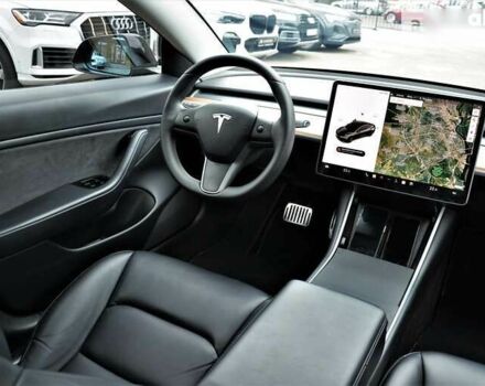 Тесла Модель 3 2020 у Києві на Automoto.ua Тесла Модель 3, об'ємом двигуна 0 л та пробігом 74 тис. км за 37999 $, фото 24 на Automoto.ua