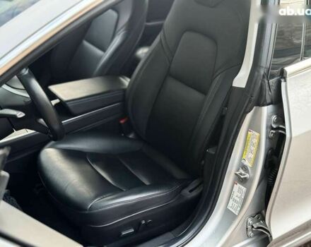 Тесла Модель 3, объемом двигателя 0 л и пробегом 140 тыс. км за 17999 $, фото 12 на Automoto.ua