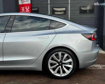 Тесла Модель 3, объемом двигателя 0 л и пробегом 140 тыс. км за 17999 $, фото 6 на Automoto.ua