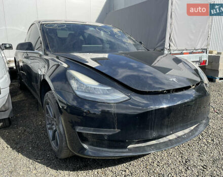 Тесла Модель 3, объемом двигателя 0 л и пробегом 116 тыс. км за 10300 $, фото 1 на Automoto.ua