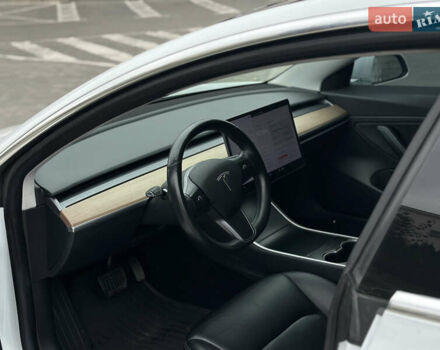 Тесла Модель 3 2018 у Рівному на Automoto.ua Тесла Модель 3, об'ємом двигуна 0 л та пробігом 210 тис. км за 14300 $, фото 15 на Automoto.ua