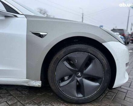 Тесла Модель 3, объемом двигателя 0 л и пробегом 123 тыс. км за 12800 $, фото 6 на Automoto.ua