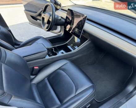 Тесла Модель 3, об'ємом двигуна 0 л та пробігом 198 тис. км за 15500 $, фото 13 на Automoto.ua