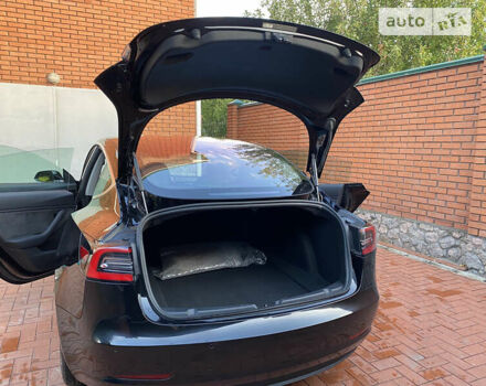 Тесла Модель 3, объемом двигателя 0 л и пробегом 90 тыс. км за 17800 $, фото 27 на Automoto.ua
