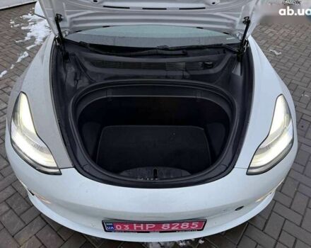 Тесла Модель 3, объемом двигателя 0 л и пробегом 123 тыс. км за 12800 $, фото 10 на Automoto.ua