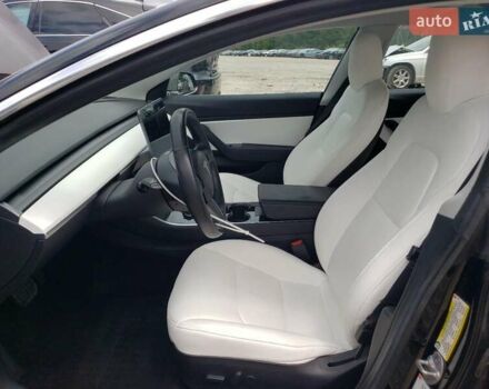 Тесла Модель 3, объемом двигателя 0 л и пробегом 115 тыс. км за 6900 $, фото 6 на Automoto.ua