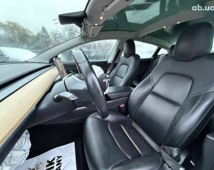 Тесла Модель 3, объемом двигателя 0 л и пробегом 123 тыс. км за 12800 $, фото 20 на Automoto.ua