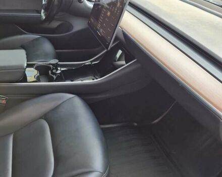 Тесла Модель 3, объемом двигателя 0 л и пробегом 84 тыс. км за 21450 $, фото 10 на Automoto.ua