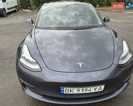 Тесла Модель 3, объемом двигателя 0 л и пробегом 160 тыс. км за 14800 $, фото 1 на Automoto.ua