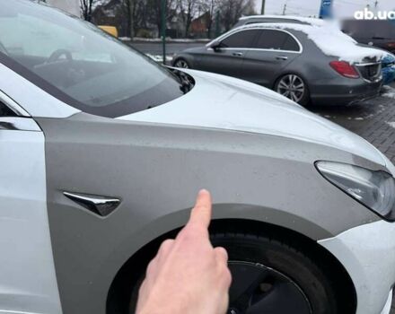 Тесла Модель 3, объемом двигателя 0 л и пробегом 123 тыс. км за 12800 $, фото 11 на Automoto.ua