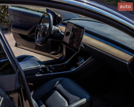Тесла Модель 3, объемом двигателя 0 л и пробегом 66 тыс. км за 23900 $, фото 9 на Automoto.ua