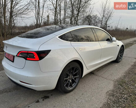 Тесла Модель 3, объемом двигателя 0 л и пробегом 168 тыс. км за 14800 $, фото 4 на Automoto.ua