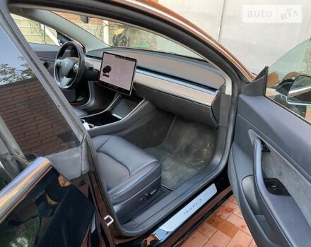 Тесла Модель 3, объемом двигателя 0 л и пробегом 90 тыс. км за 17800 $, фото 10 на Automoto.ua