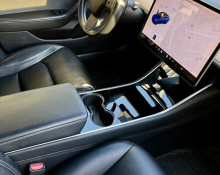 Тесла Модель 3, объемом двигателя 0 л и пробегом 160 тыс. км за 16000 $, фото 5 на Automoto.ua