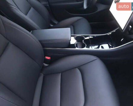 Тесла Модель 3, объемом двигателя 0 л и пробегом 45 тыс. км за 17300 $, фото 7 на Automoto.ua