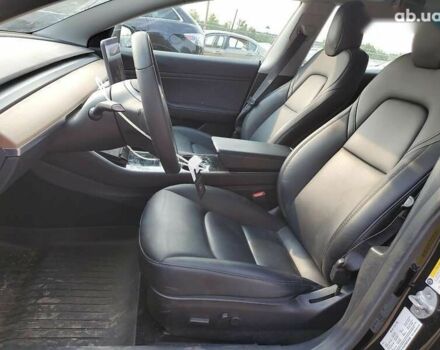 Тесла Модель 3, объемом двигателя 0 л и пробегом 151 тыс. км за 8950 $, фото 5 на Automoto.ua