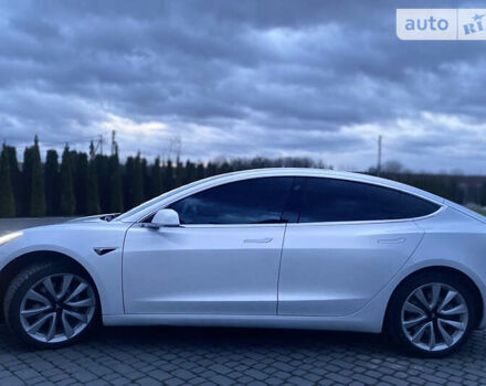 Тесла Модель 3, объемом двигателя 0 л и пробегом 122 тыс. км за 17000 $, фото 8 на Automoto.ua