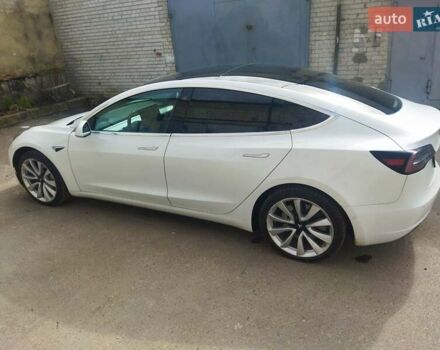Тесла Модель 3, объемом двигателя 0 л и пробегом 64 тыс. км за 22999 $, фото 11 на Automoto.ua
