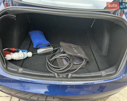 Тесла Модель 3, объемом двигателя 0 л и пробегом 81 тыс. км за 17400 $, фото 8 на Automoto.ua