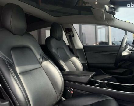 Тесла Модель 3, объемом двигателя 0 л и пробегом 133 тыс. км за 15990 $, фото 10 на Automoto.ua