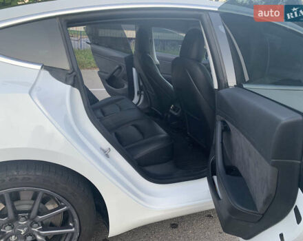 Тесла Модель 3, об'ємом двигуна 0 л та пробігом 65 тис. км за 20500 $, фото 7 на Automoto.ua