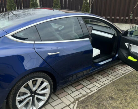 Тесла Модель 3, объемом двигателя 0 л и пробегом 81 тыс. км за 17400 $, фото 3 на Automoto.ua