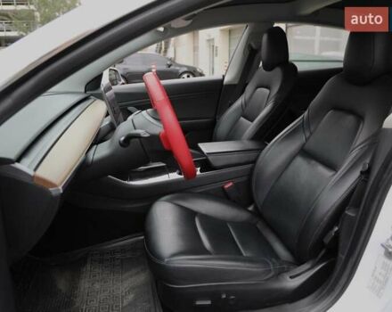 Тесла Модель 3, об'ємом двигуна 0 л та пробігом 94 тис. км за 19000 $, фото 4 на Automoto.ua